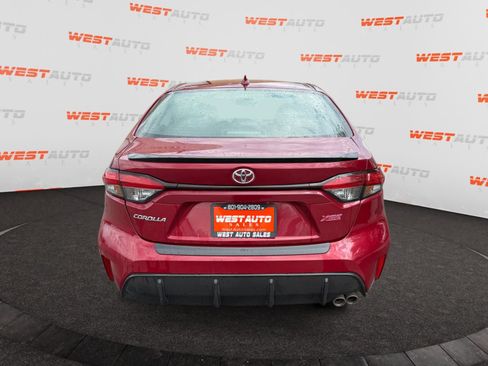 Used 2024 Toyota Corolla XSE FWD image 4