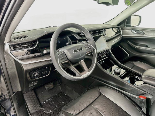 Used 2023 Jeep Grand Cherokee 30th Anniversary AWD/4WD image 22