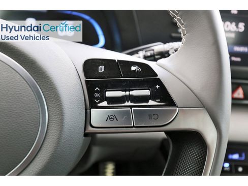 Certified 2025 Hyundai Elantra Sport image 19