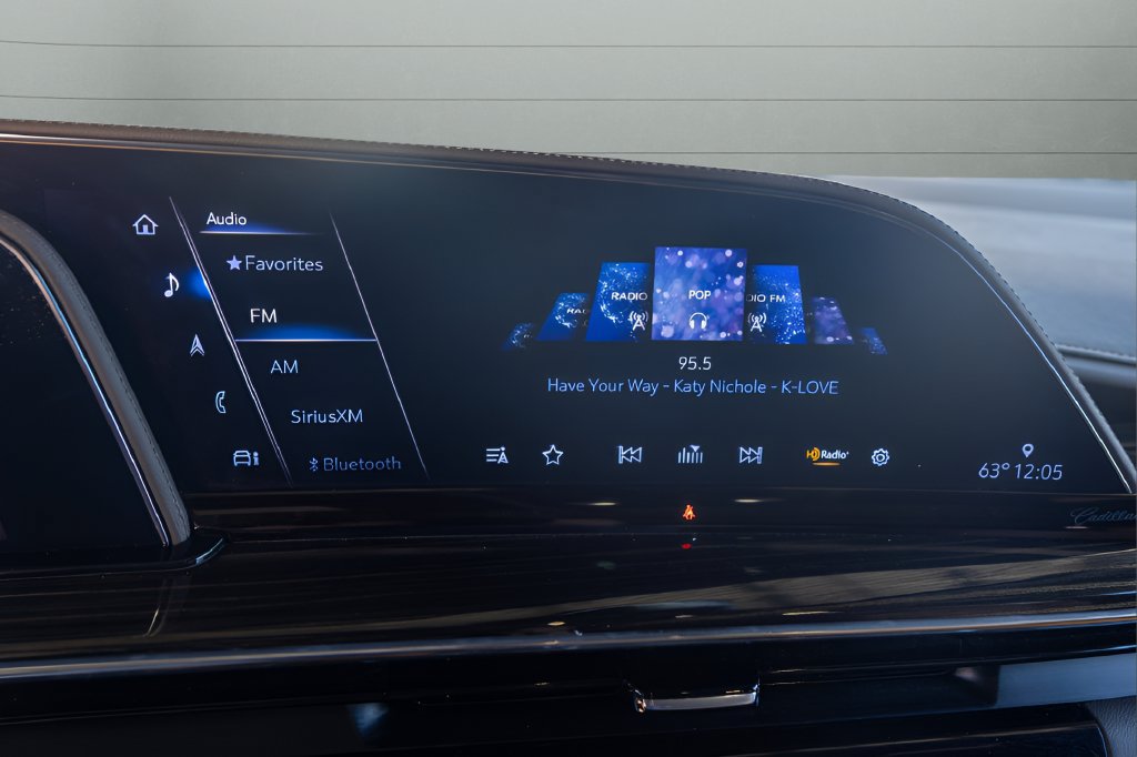 Used 2022 Cadillac Escalade ESV Sport w/ LPO, ONYX Package AWD/4WD image 21