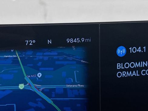 Used 2025 Lincoln Navigator Reserve image 12