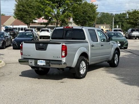Used 2021 Nissan Frontier SV AWD/4WD image 5