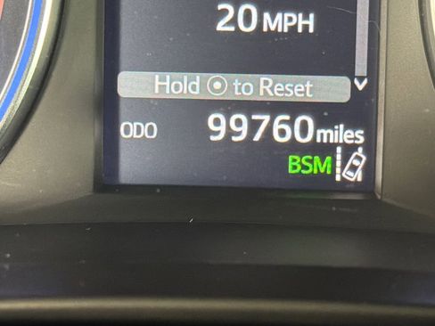 Used 2019 Toyota Highlander XLE image 30