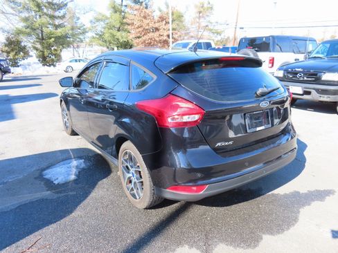Used 2017 Ford Focus SEL image 7