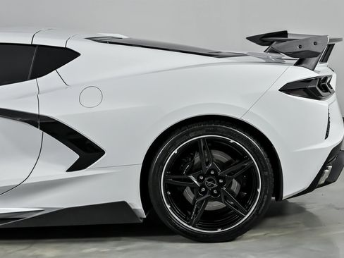 Used 2020 Chevrolet Corvette Stingray Preferred Cpe w/ 2LT Preferred Equipment Group image 9