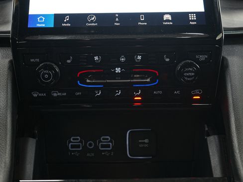 Used 2024 Jeep Grand Cherokee L Overland image 22