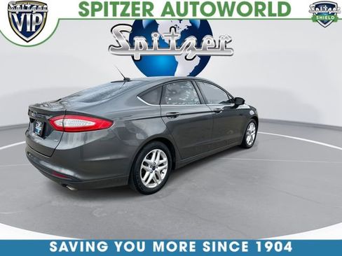 Used 2015 Ford Fusion SE image 9