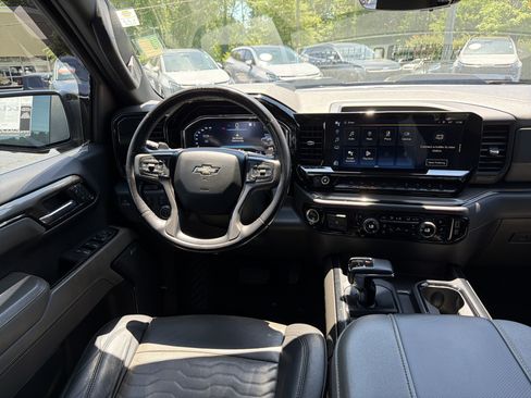 Used 2023 Chevrolet Silverado 1500 ZR2 w/ Technology Package AWD/4WD image 20