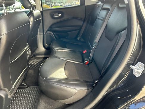 Used 2019 Jeep Compass Latitude AWD/4WD image 28