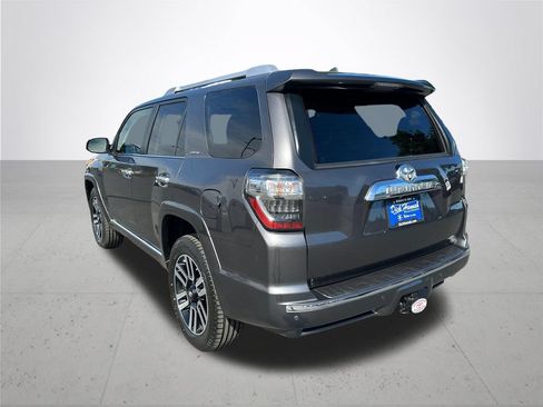 Used 2019 Toyota 4Runner Limited AWD/4WD image 9
