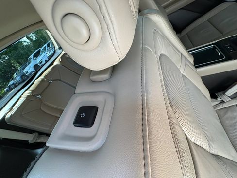 Used 2020 Lincoln Aviator Reserve w/ Equipment Group 202A AWD/4WD image 23