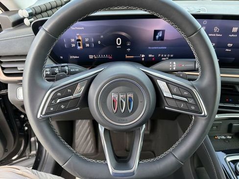 Certified 2025 Buick Envision Sport Touring AWD/4WD image 16