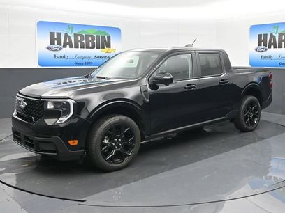 New 2025 Ford Maverick Lariat w/ Black Appearance Package