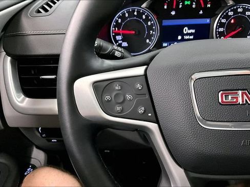 Used 2024 GMC Terrain SLT AWD/4WD image 27