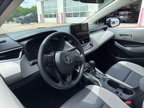 Used 2023 Toyota Corolla LE FWD image 14