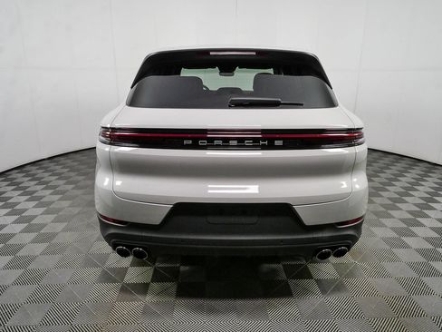 New 2026 Porsche Cayenne AWD/4WD image 31