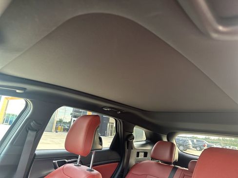 Used 2024 Kia Sportage SX image 40