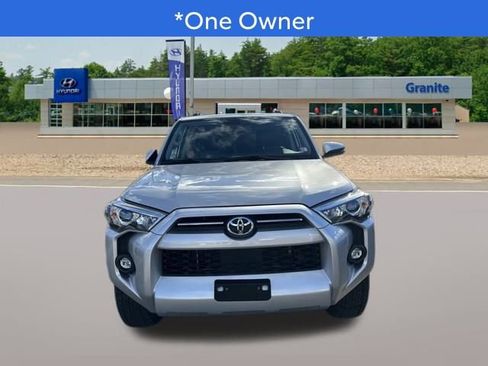 Used 2021 Toyota 4Runner SR5 Premium image 3