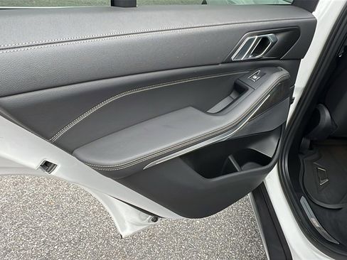 Used 2022 BMW X5 sDrive40i w/ Premium Package image 20