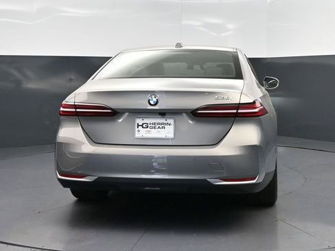 Certified 2026 BMW 530i image 6