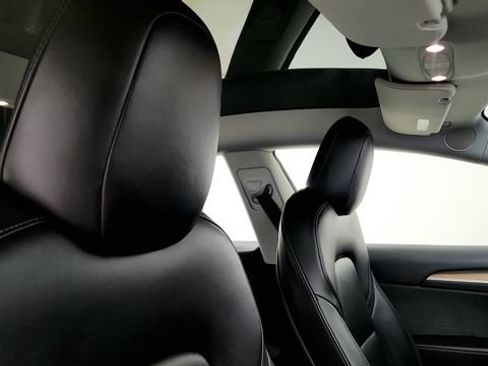 Used 2022 Tesla Model 3 RWD image 34