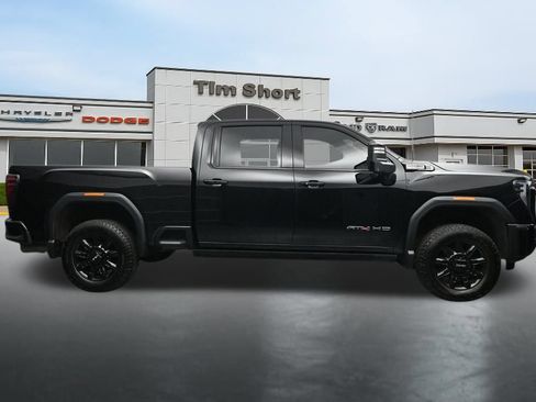 Used 2024 GMC Sierra 2500 AT4 w/ AT4 Premium Plus Package AWD/4WD image 6