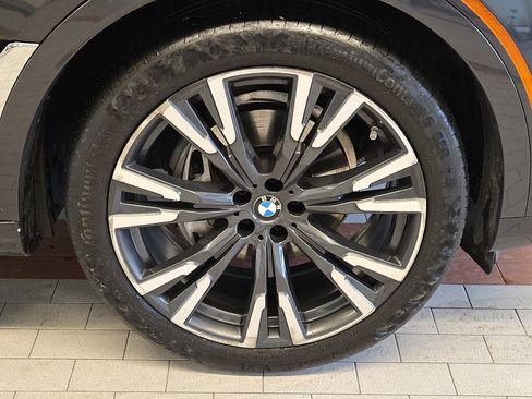 Certified 2022 BMW X7 xDrive40i w/ Premium Package image 8