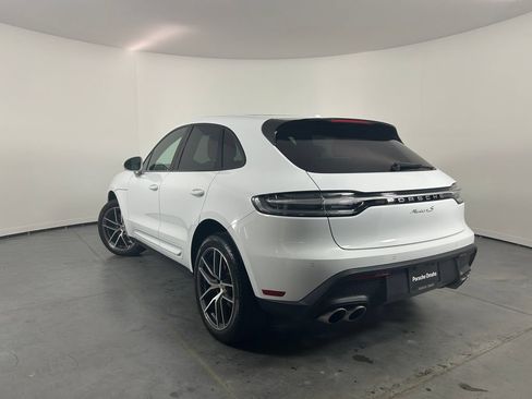 Certified 2025 Porsche Macan S AWD/4WD image 3