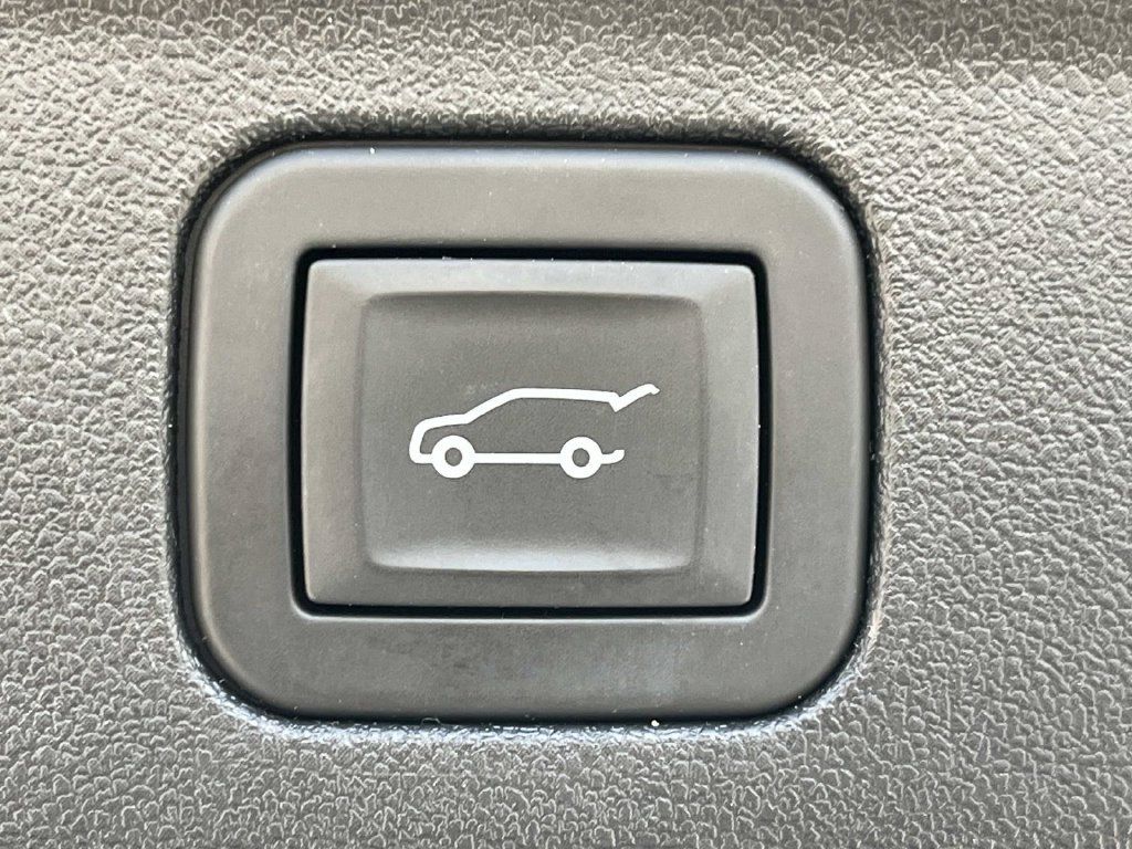 Certified 2026 Cadillac Escalade IQ Sport 2 AWD/4WD image 25