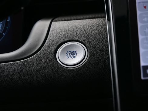 Certified 2023 Hyundai Tucson Limited AWD/4WD image 25