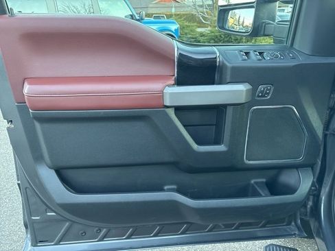 Used 2021 Ford F250 Platinum w/ FX4 Off-Road Package image 15