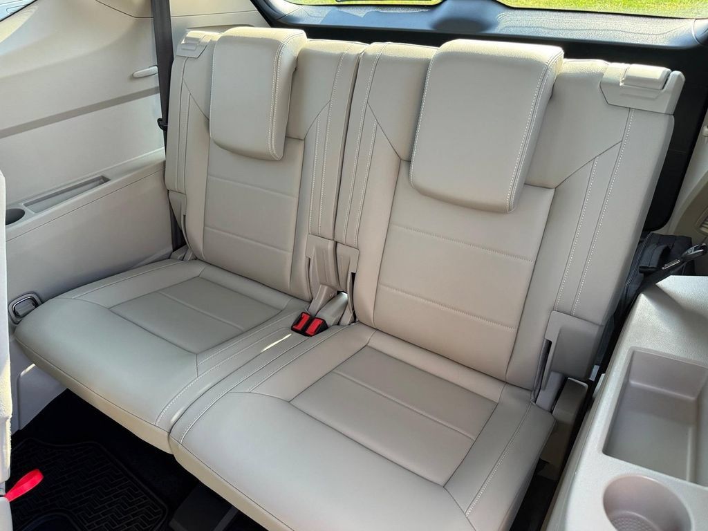 Used 2023 Volkswagen Atlas SE AWD/4WD image 10
