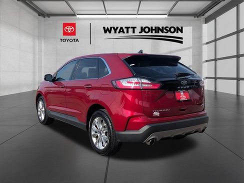 Used 2022 Ford Edge Titanium AWD/4WD image 3