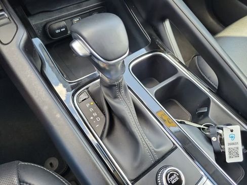 Used 2025 Kia Telluride S image 30