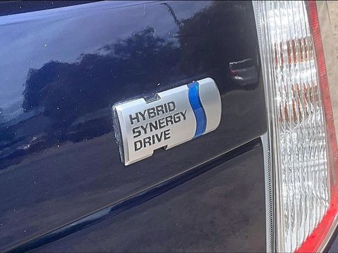 Used 2013 Toyota Prius Two FWD image 11
