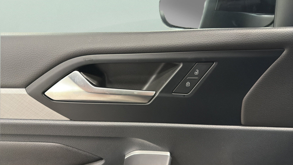 Certified 2023 Volkswagen Jetta SE w/ Panoramic Sunroof Package FWD image 16
