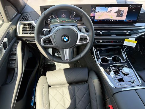 New 2027 BMW X7 xDrive40i w/ Executive Package AWD/4WD image 18