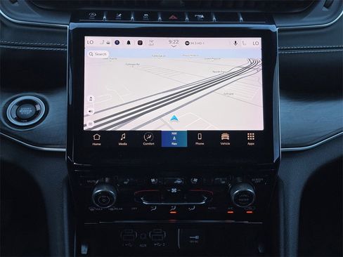 Used 2021 Jeep Grand Cherokee L Overland image 22