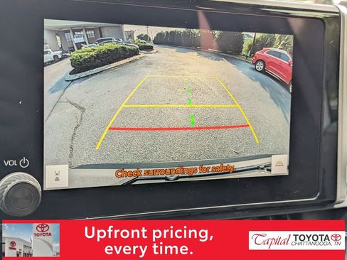 Used 2025 Toyota RAV4 XLE FWD image 23