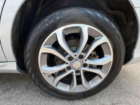 Used 2017 Mercedes-Benz C 300 4MATIC Sedan image 43