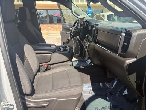 Used 2024 Chevrolet Silverado 1500 RST w/ Z71 Off-Road Package AWD/4WD image 32