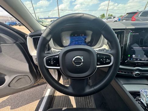 Used 2025 Volvo XC60 B5 Ultra w/ Protection Package Premier AWD/4WD image 20