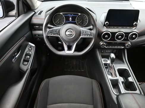 Used 2025 Nissan Sentra SR image 13