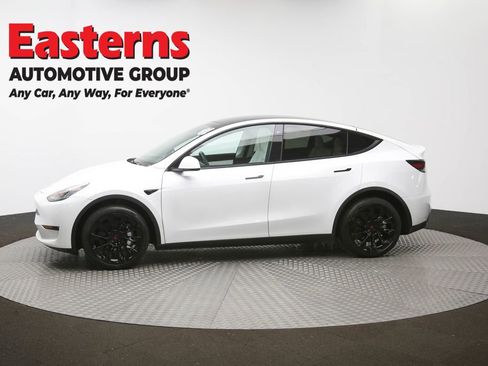 Used 2020 Tesla Model Y Long Range image 55