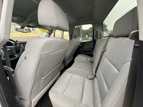 Used 2017 Chevrolet Silverado 1500 Custom w/ Custom Convenience Package AWD/4WD image 32