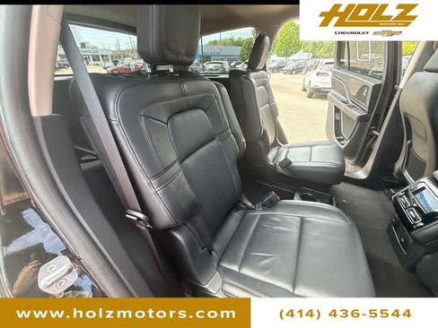 Used 2024 Lincoln Aviator Reserve AWD/4WD image 28