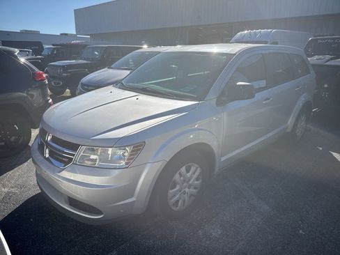 Used 2014 Dodge Journey American Value Package w/ Flexible Seating Group image 2
