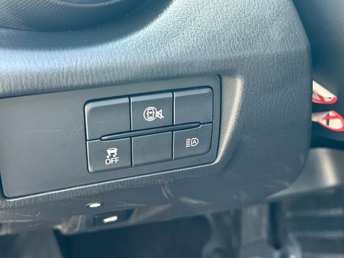Used 2025 MAZDA MX-5 Miata RF Grand Touring RWD image 18