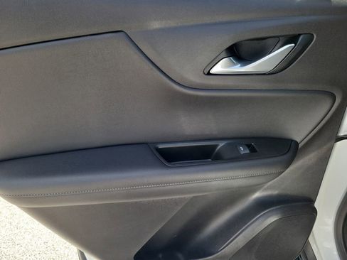 Used 2021 Chevrolet Blazer LT FWD image 16