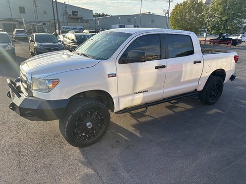Used 2012 Toyota Tundra 4x4 CrewMax image 12